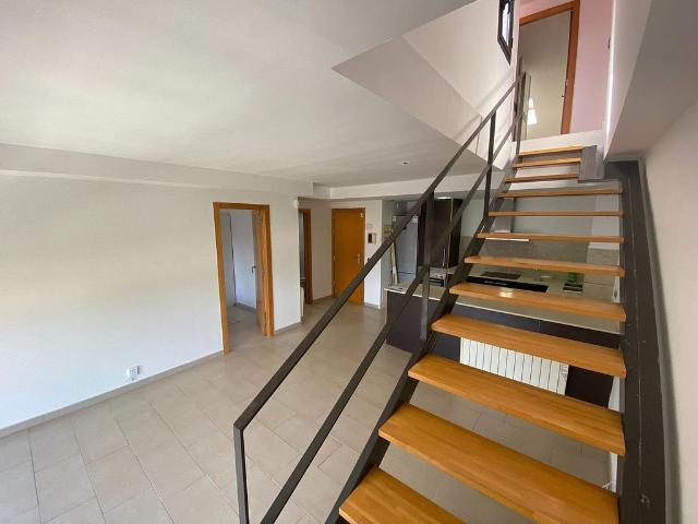 Dúplex en venta en calle Jaume Balmes, Torelló, de 77 m² 3 habitaciones por 179.500