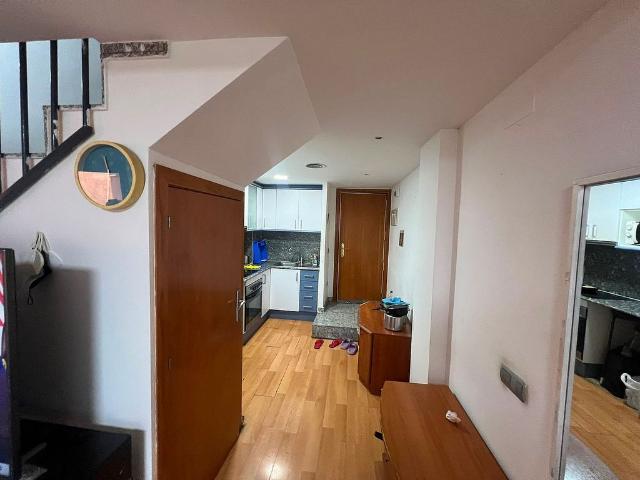 Dúplex en venta en calle Mossèn Jaume Busquet, Hospitalet de Llobregat, L´, de 90 m² 4 habitaciones por 290.000