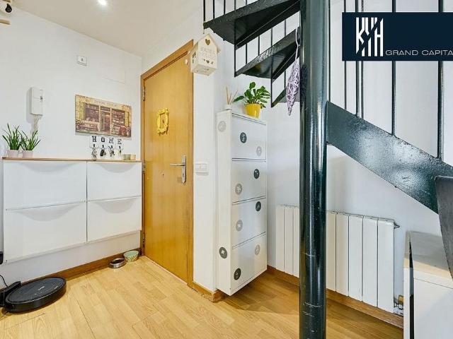 Dúplex en venta en calle Major, Salt, de 75 m² 3 habitaciones por 220.000