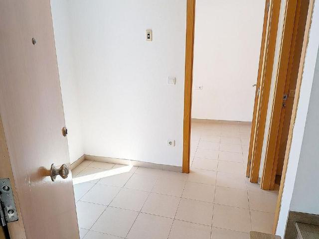 Dúplex en venta en calle Mar, Ulldecona, de 74 m² 3 habitaciones por 108.000