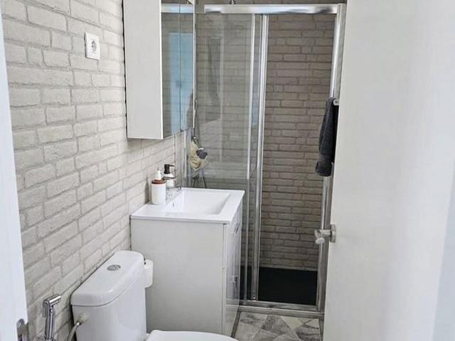 Dúplex en venta en calle Narcis Monturiol, Pineda de Mar, de 100 m² 3 habitaciones por 365.000