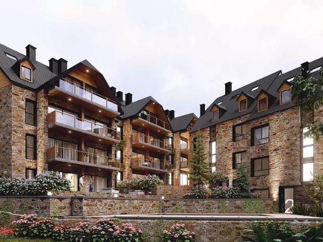 Dúplex en venta en calle Sobernedo, Vielha e Mijaran, de 148 m² 3 habitaciones por 598.000