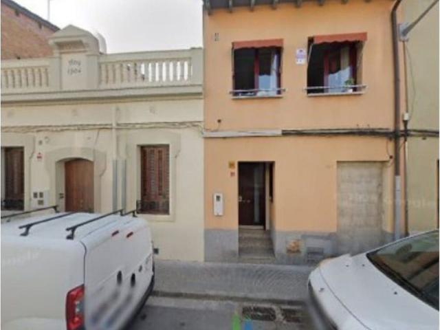 Dúplex en venta en calle Sant Pere, Manlleu, de 90 m² 2 habitaciones por 129.500
