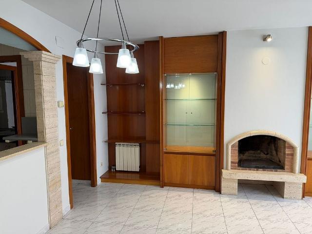 Dúplex en venta en calle Roig i Jalpí, Pineda de Mar, de 133 m² 3 habitaciones por 395.000