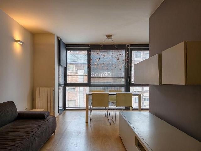 Dúplex en venta en calle Torres de Sanui, Lleida, de 100 m² 3 habitaciones por 237.000