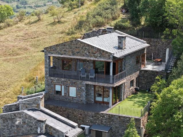 Ático en venta en calle Tossa Alp, Alp, de 102 m² 3 habitaciones por 565.000