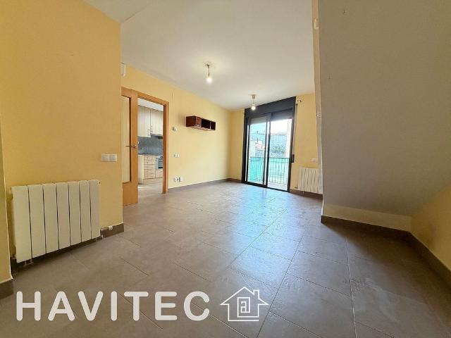 Dúplex en venta en calle Zamora, Rubí, de 68 m² 2 habitaciones por 240.000