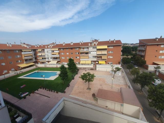 Dúplex en venta en Canovelles. PISO DUPLEX EXCLUSIVO EN CANOVELLES. Dúplex.