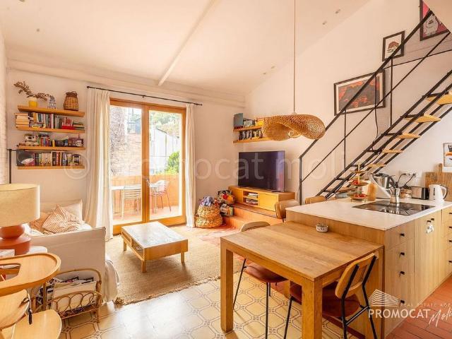 Dúplex en venta en carretera De Vallvidrera, Molins de Rei, de 65 m² 3 habitaciones por 325.000
