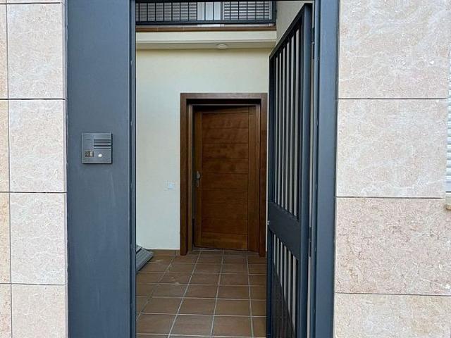 Dúplex en venta en carretera D'esplugues, Cornellà de Llobregat, de 149 m² 3 habitaciones por 455.000