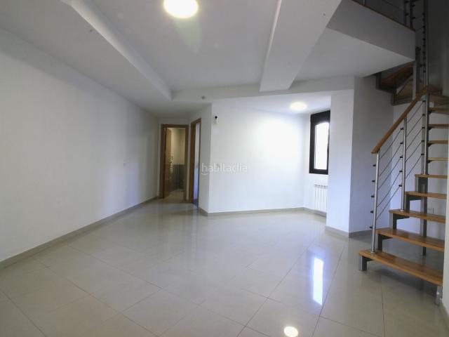 Dúplex en venta en Casarrubios del Monte. Duplex de 2 dormitorios con garaje Zona Ayuntamiento. Dúplex Casarrubios del.