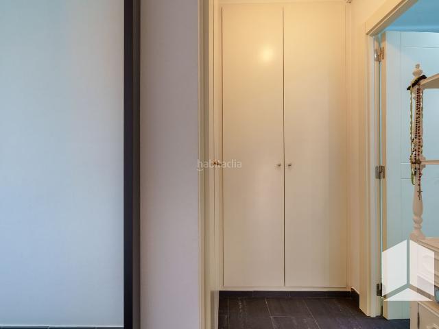 Dúplex en venta en Castelldefels, Lluminetes. Dúplex de 97 m2 con terraza y balcón amplitud y estilo en dos plantas. Dúplex.