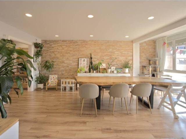 Dúplex en Venta en Cementiri Vell