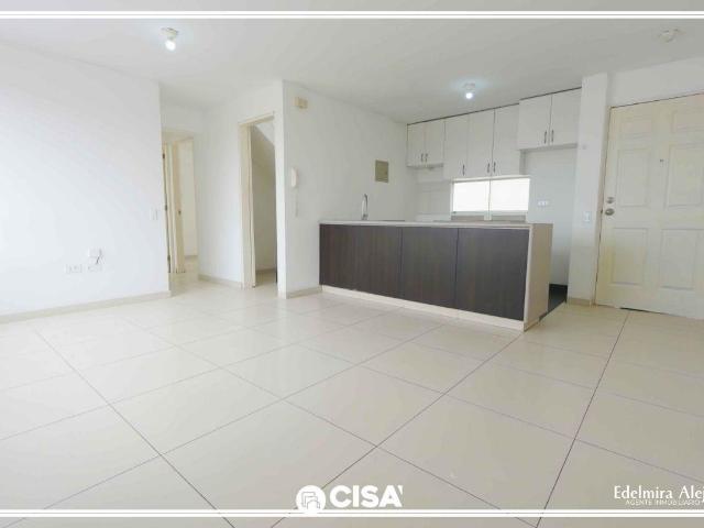 Dúplex en Venta en Chorrillos con Cochera y Terraza | Cerca al Real Plaza Guardia Civil