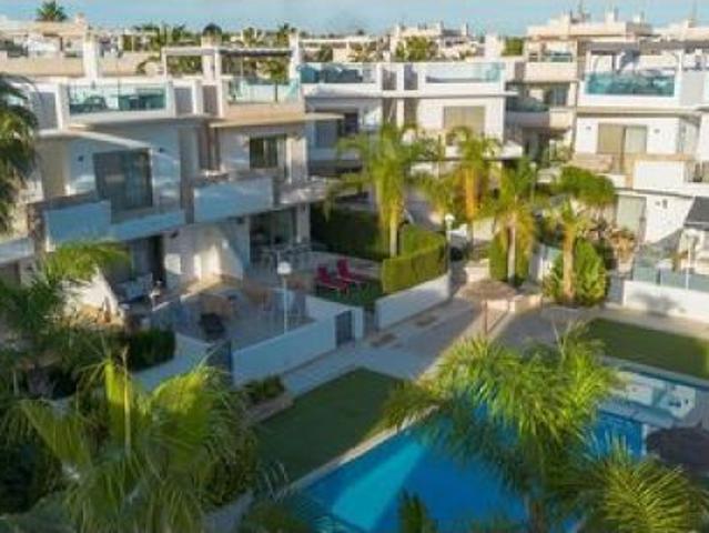 duplex en Venta en Ciudad Quesada. ETRV T7090