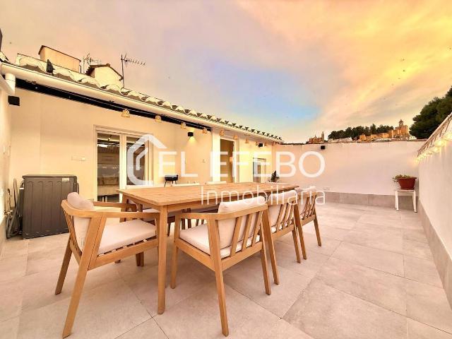 Dúplex en Venta en Cueva de Menga