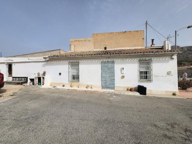 Dúplex en venta en Abanilla. Bonita casa adosada de 3 habitaciones y 2 baños en Barinas. Dúplex.