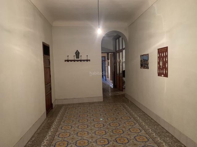 Dúplex en venta en Agost. Adosado de 7 Habitaciones en Agost. Dúplex.