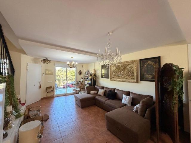 Dúplex en venta en Altura. SE VENDE ADOSADO EN ALTURA ESPECTACULAR. Dúplex.