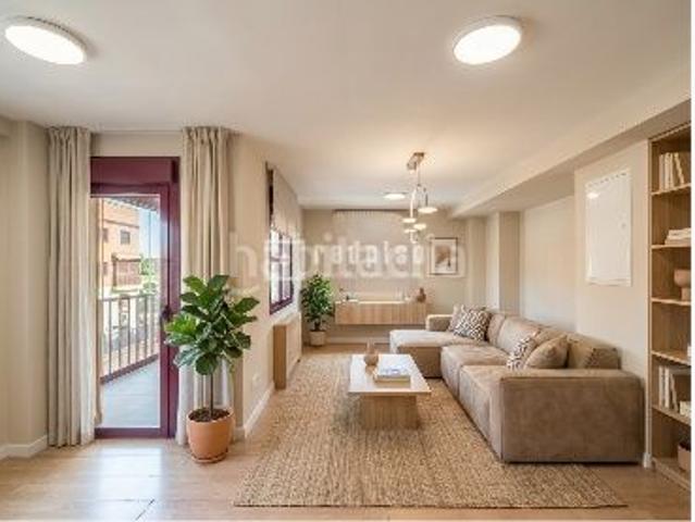 Dúplex en venta en Alcorcón, Parque Oeste Fuente Cisneros. OPORTUNIDAD ÚNICA DÚPLEX EN ÚLTIMA PLANTA. Dúplex.