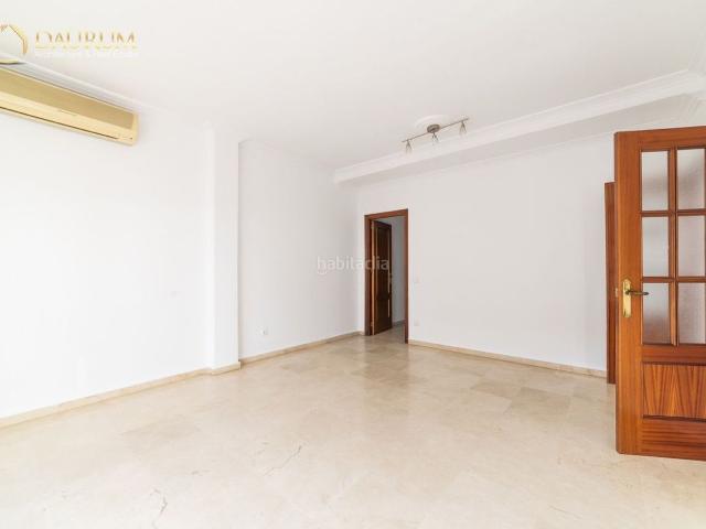 Dúplex en venta en Algaba La. MAGNÍFICO DÚPLEX DE 120 M CON 4 HABITACIONES, 2 BAÑOS Y AMPLIAS TERRAZAS. Dúplex Algaba.