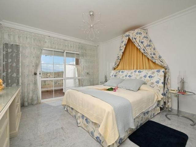 Duplex en Venta en Alhaurín el Grande, Málaga