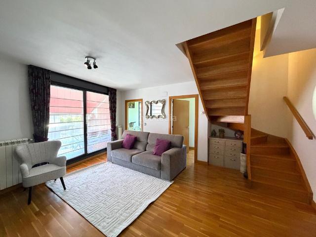 Dúplex en venta en Astigarraga. SE VENDE PRECIOSO DUPLEX CON TERRAZA Y GARAJE OPCIONAL EN ASTIGARRAGA. Dúplex.