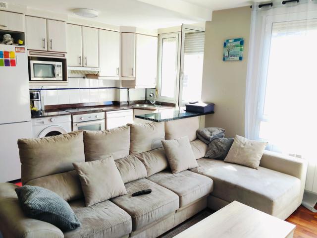 Dúplex en venta en Astillero El. Piso con parking 3 habitaciones y 2 baños. Dúplex Astillero.