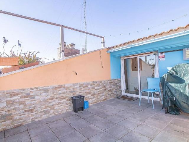 Dúplex en venta en avenida De Madrid, Terrassa, de 104 m² 3 habitaciones por 299.000