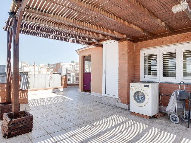 Dúplex en venta en avenida Del Masnou, Hospitalet de Llobregat, L´, de 95 m² 3 habitaciones por 378.000