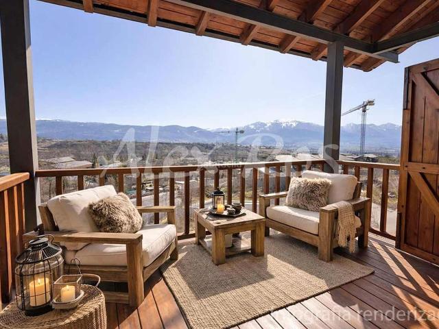 Dúplex en venta en Bolvir Pirineos. Dúplex con vistas panorámicas en Bolvir Luz, paisaje y oportunidad. Dúplex.