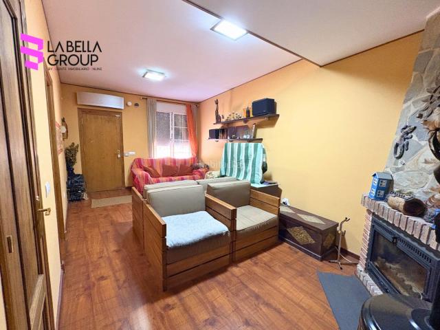 Dúplex en venta en Bosque El. Dúplex con encanto en El Bosque Cádiz, ideal como vivienda o inversión rural. Dúplex Bosque.
