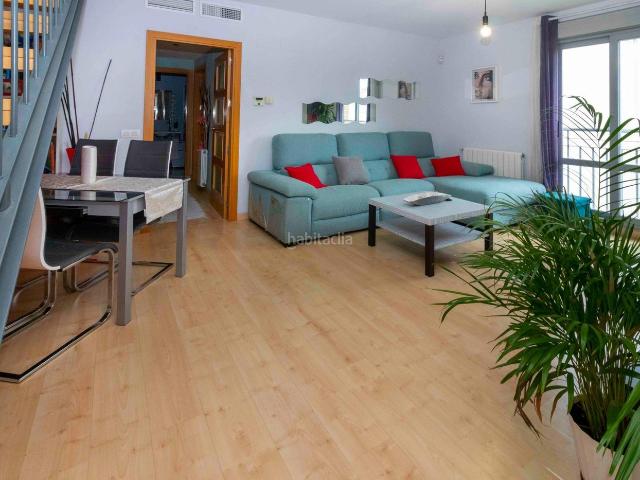 Dúplex en venta en Badajoz, Carretera de Sevilla Los Montitos. ESTUPENDO DÚPLEX EN LA CARRETERA MADRIDLISBOA. Dúplex.