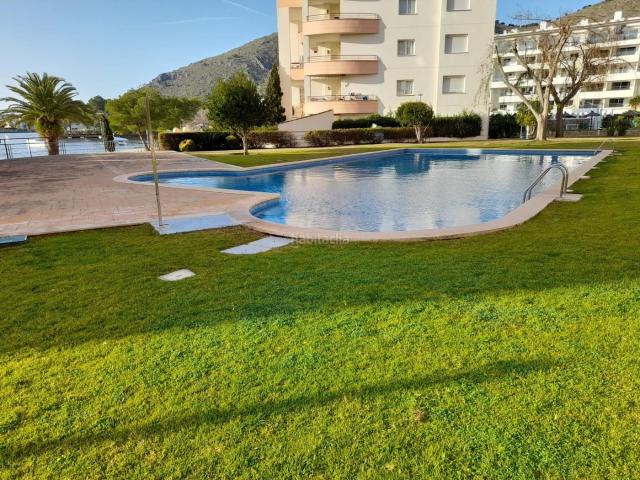 Dúplex en venta en Baleares Alcúdia, Port d´Alcúdia Platja dÁlcúdia. Dúplex en planta baja frente al lago con jardín y piscina en Port dAlcúdia. Dúplex.