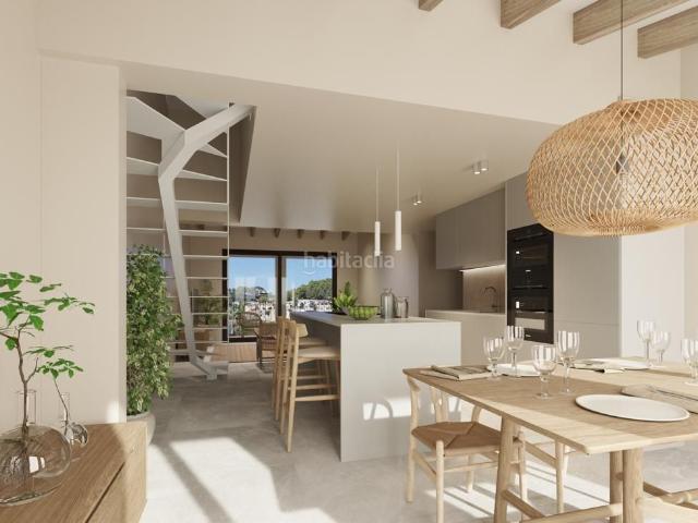 Dúplex en venta en Baleares Sóller. Beautiful newly built duplex with large terrace only 20 meters away from the frontline beach area in the popular Port of Sóller. Dúplex.