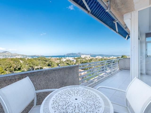 Dúplex en venta en Baleares Pollença, Port de Pollença. Ático con vistas al mar en venta en Puerto Pollensa, norte de Mallorca. Dúplex.