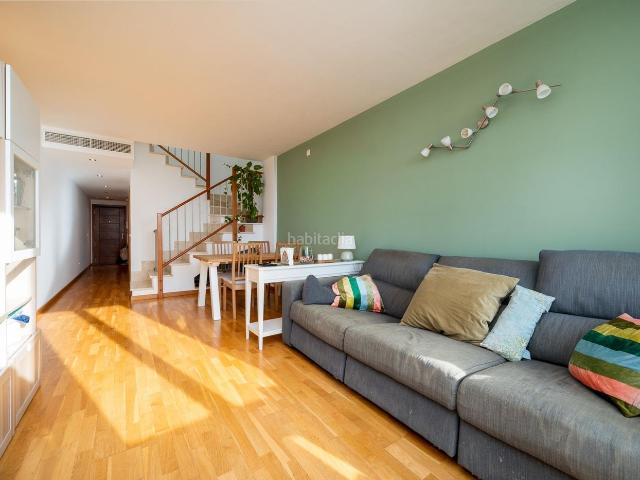 Dúplex en venta en Baleares Vilafranca de Bonany. Piso Duplex en excelente estado con Ascensor y Piscina comunitaria. Dúplex Vilafranca de.