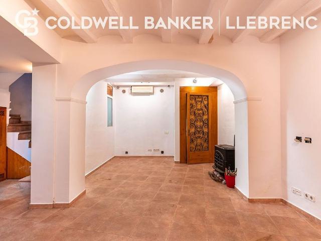 Dúplex en venta en calle De L'alcalde Miralles, Barcelona, de 82 m² 2 habitaciones por 295.000