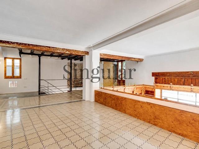 Dúplex en venta en Barcelona, Gòtic. DUPLEX SINGULAR EN EL BARRIO GÓTICO. Dúplex.