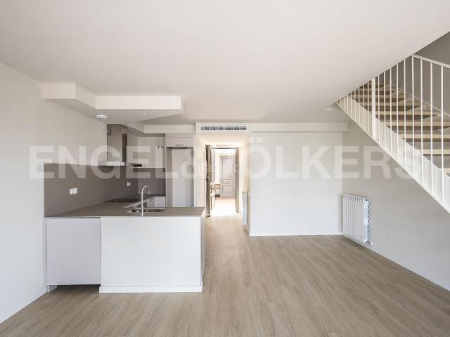 Dúplex en venta en Barcelona, L´Antiga Esquerra de l´Eixample. Acogedor dúplex en Eixample Esquerra. Dúplex.