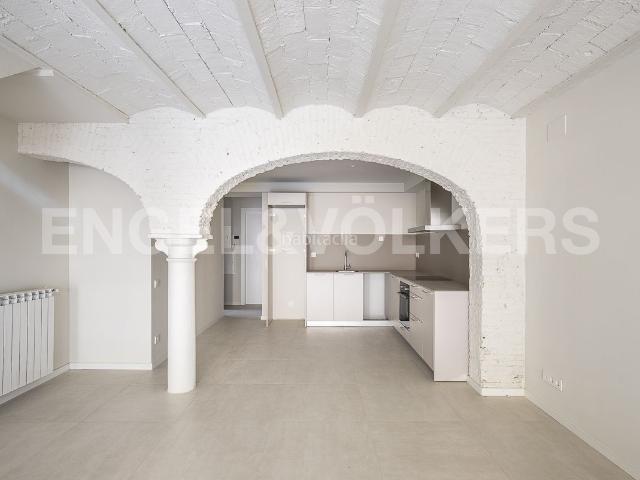 Dúplex en venta en Barcelona, L´Antiga Esquerra de l´Eixample. Fantástico dúplex con terraza en Eixample. Dúplex.