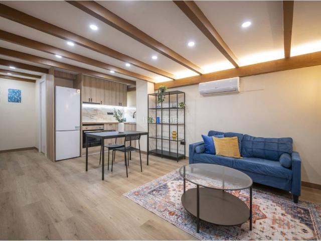 Dúplex en venta en Barcelona, Prosperitat. Duplex en venta. Dúplex.