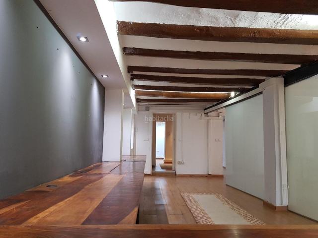 Dúplex en venta en Barcelona, Sant Antoni. Próximo al Mercat de Sant Antoni. Dúplex.