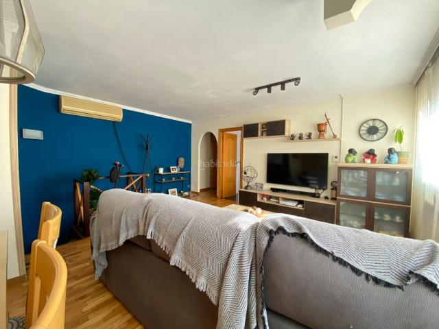 Dúplex en venta en Barcelona, Sant Martí de Provençals. DÚPLEX TOTALMENTE EXTERIOR CON PISCINA COMUNITARIA. Dúplex.