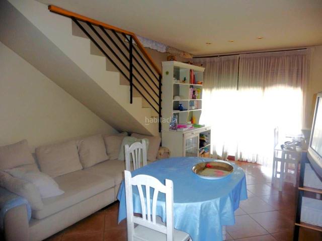 Dúplex en venta en Bescanó. VENTA DE PISO DÚPLEX DE 4 HAB. CON PISCINA COMUNITARIA EN BESCANÓ GIRONA. Dúplex.