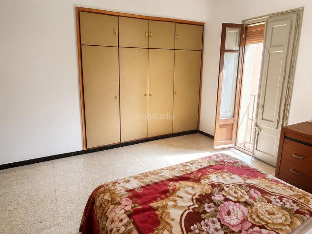 Dúplex en venta en Bisbal d´Empordà La. VIVIENDA de 196m2 CON BALCONES Y TERRAZA EN EL CENTRO DE LA BISBAL DEMPORDÀ. Dúplex Bisbal d´Empordà.