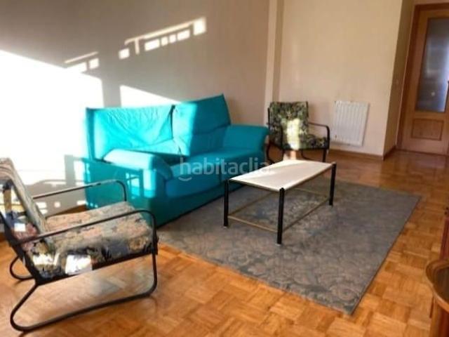 Dúplex en venta en Briviesca. GRAN OPORTUNIDAD! DÚPLEX DE 200 m2 CON PISCINA, JARDÍN, GARAJE Y TRASTERO POR SOLO 104.999. Dúplex.