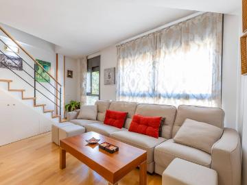 Dúplex en Venta en Gelida