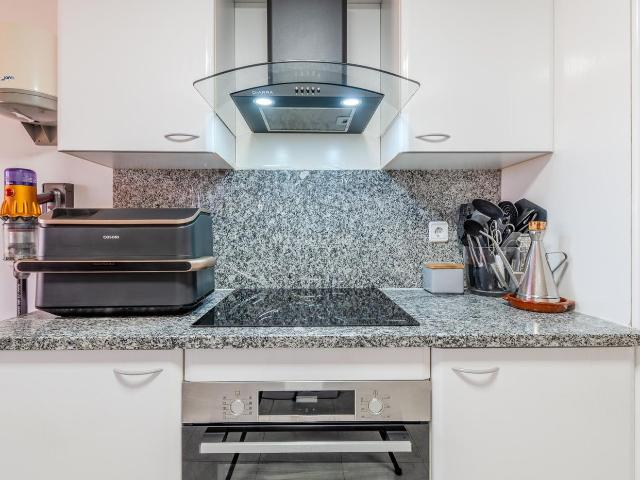 Dúplex en venta en Girona, Eixample Sud Migdia. SE VENDE DÚPLEX EN LA ZONA SANT PAU DE GIRONA!. Dúplex.
