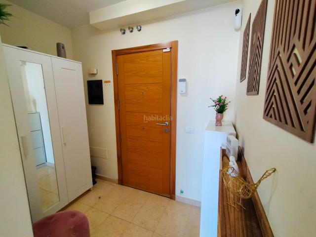 Dúplex en venta en Güímar, Centro. Hay propiedades que simplemente responden a una necesidad de vivienda, y hay otras diseñadas para disfrutarse en cada detalle. Dúplex.